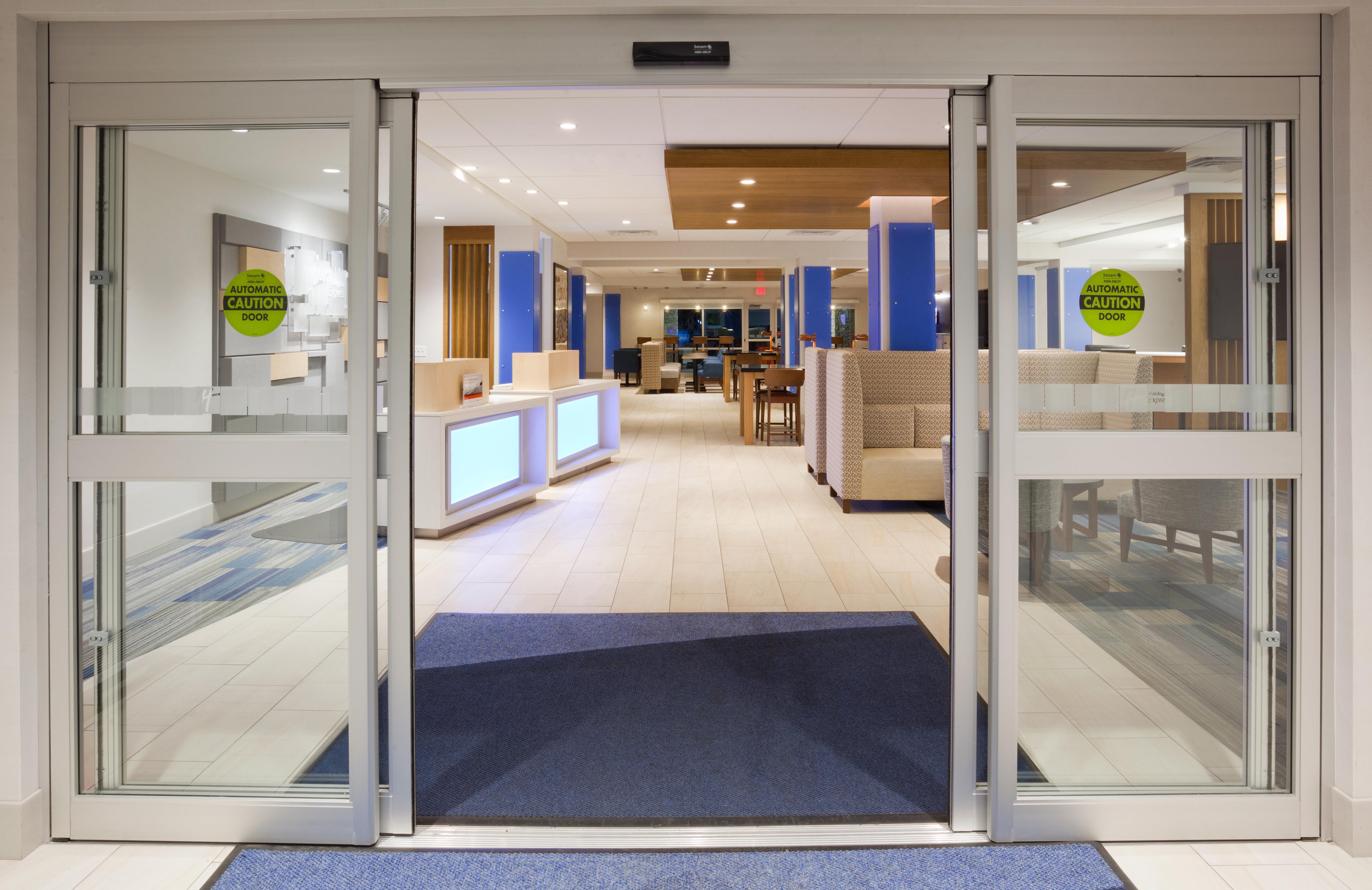 Holiday Inn Express And Suites Des Moines Downtown By Ihg Ngoại thất bức ảnh
